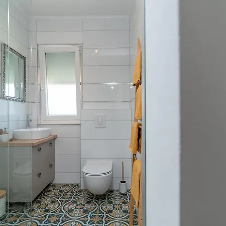 Princi * 特罗吉尔