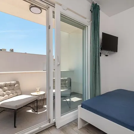 Princi * 特罗吉尔